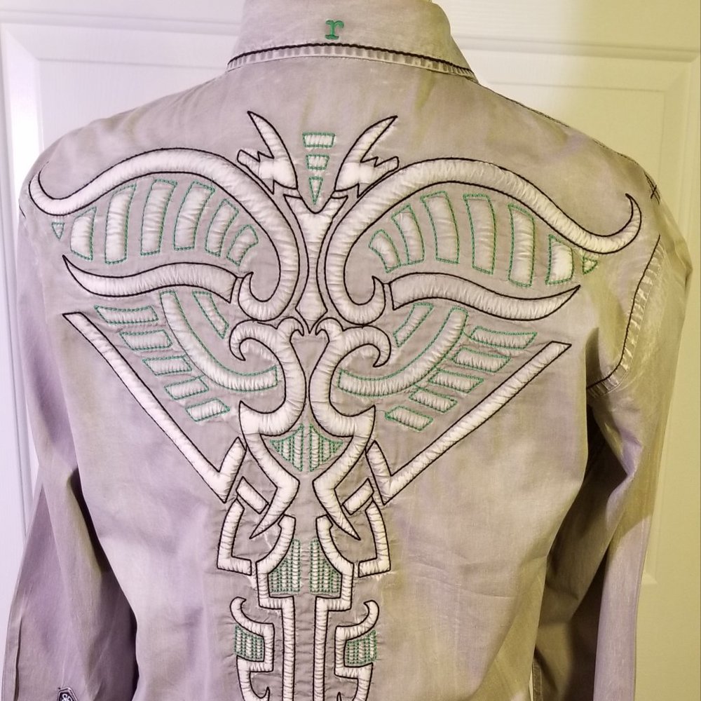 ROAR Embroidered Quilted Long Sleeve Shirt L, NWOT